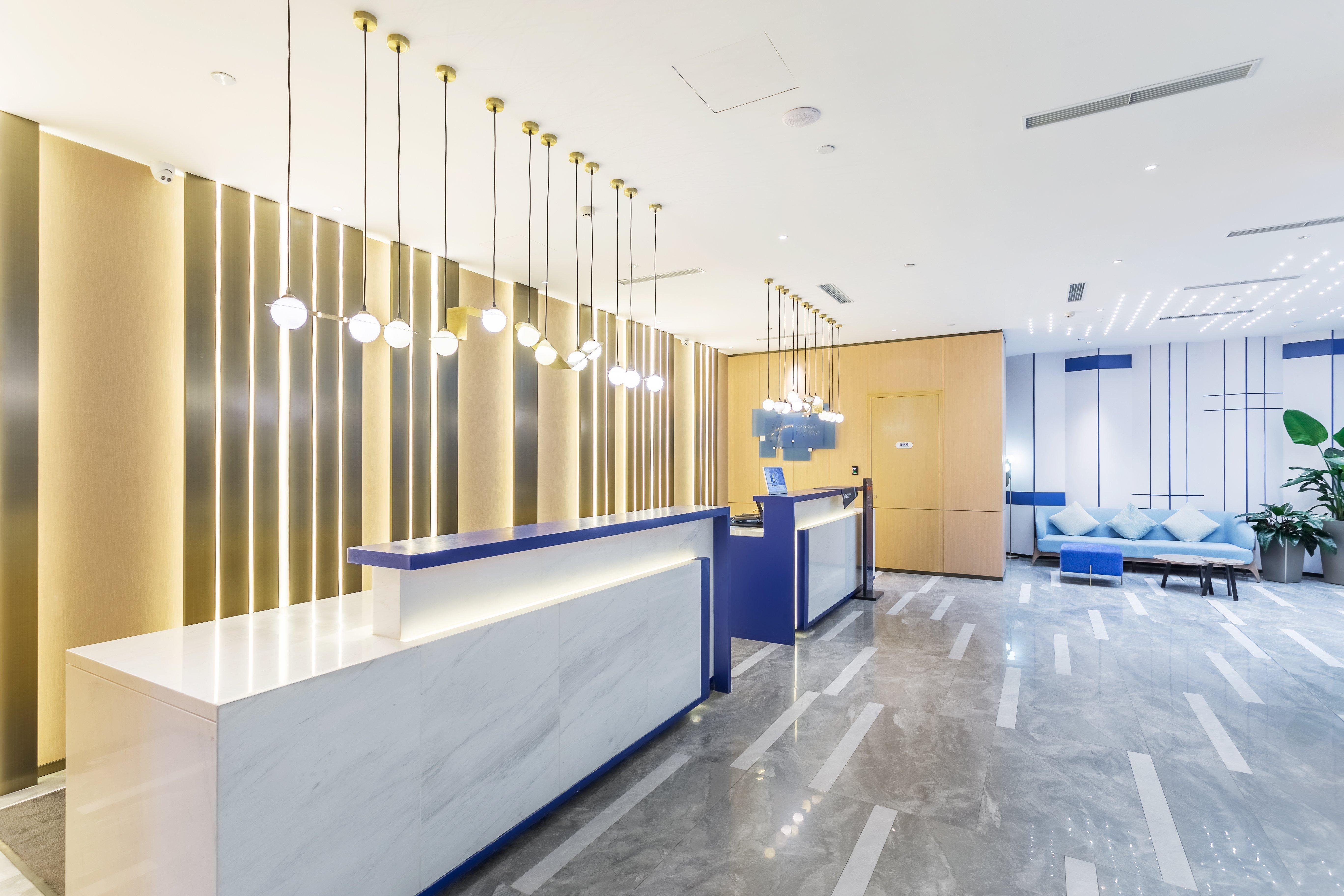 Holiday Inn Express Xi'An Ancient Town West By Ihg Xi'an (Shaanxi) Exterior foto